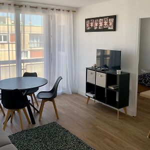 Appartement à 3 Chambres à Coucher