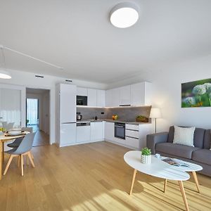Appartement à 2 Chambres à Coucher