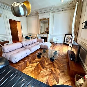 Appartement à 3 Chambres à Coucher