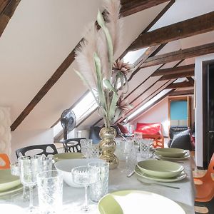 Appartement à 4 Chambres à Coucher