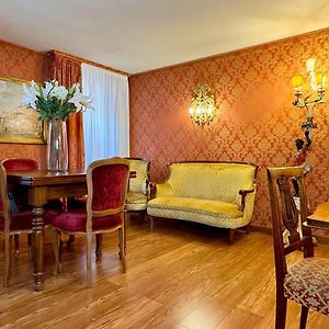 Appartement à 3 Chambres à Coucher