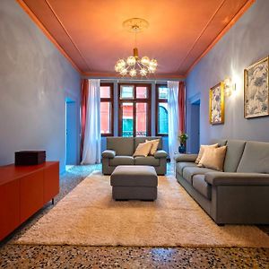 Appartement à 3 Chambres à Coucher