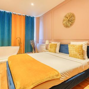 Royal Suite Paris Republique