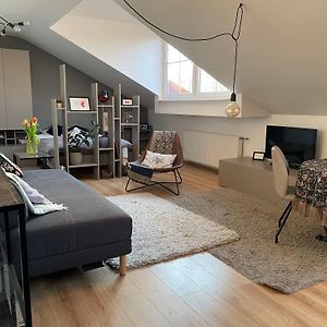 Studio de Luxe