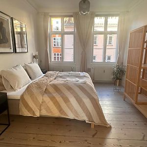 Appartement de Luxe à 3 Chambres à Coucher