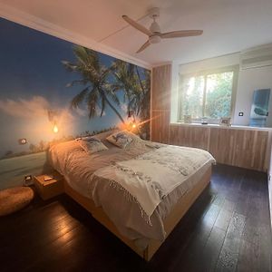 Appartement Nice Centre Vue Mer Avec Piscine Pour Famille, Couple D'Amis Pas De Groupes De Jeunes Autorises