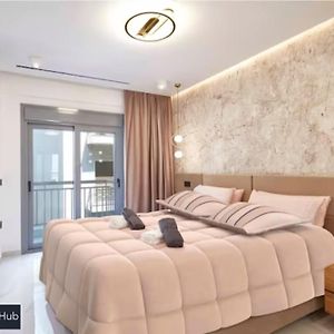 Kallimarmaro Μ&Μ Smart Suite By Superhost Hub
