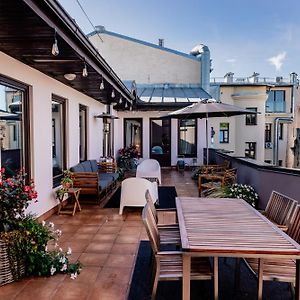 Spacious 2-Story Apt. W/ Terrace - 280 M2
