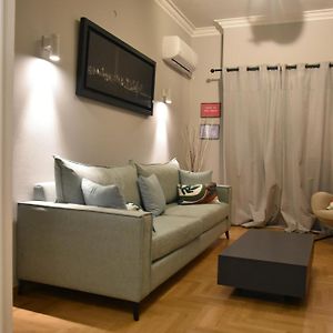 Stylish 1-Bedroom Apartment Central & Cozy!