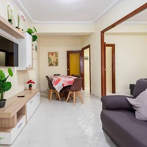 Appartement à 3 Chambres à Coucher