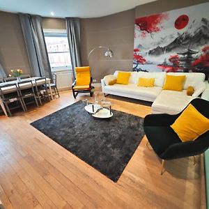 Appartement à 3 Chambres à Coucher