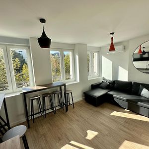 Appartement à 3 Chambres à Coucher