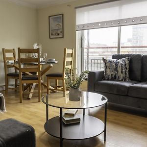 Appartement à 2 Chambres à Coucher