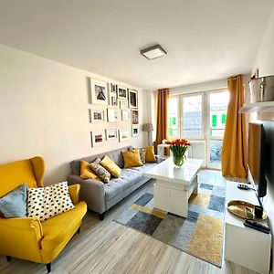 Ohmyhome Panorama Apartament