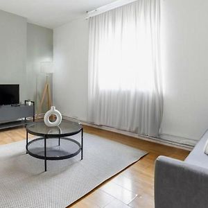Appartement à 2 Chambres à Coucher