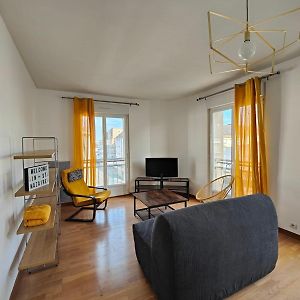 Appartement à 3 Chambres à Coucher
