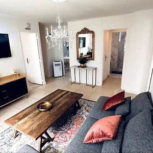 Appartement à 3 Chambres à Coucher