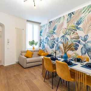 Moscova Luxe - Elegant Stay With 2 Bathrooms