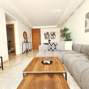 Appartement de Luxe à 2 Chambres à Coucher