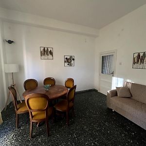 Appartement à 3 Chambres à Coucher