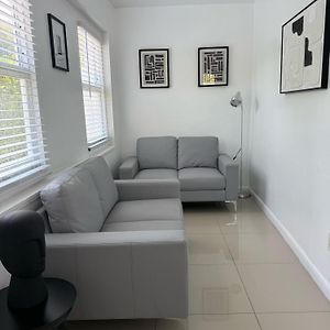 Appartement à 3 Chambres à Coucher