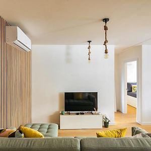 Appartement à 2 Chambres à Coucher