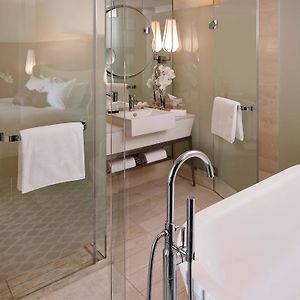 Chambre Club Lit King-Size