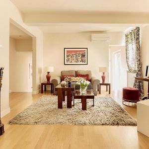 Carmine Apartment
