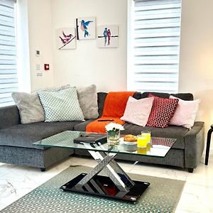 Appartement à 2 Chambres à Coucher