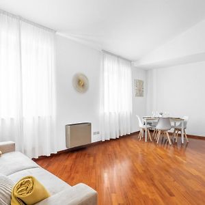 Central Luxurious Apartment Duomo A/C-Wi-Fi Free