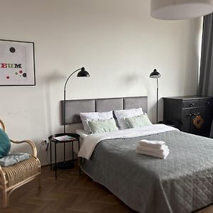 Solec By The River Apartment