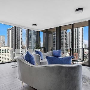X-Lounge - High-Rise With Rooftop Pool & Panoramic City Views