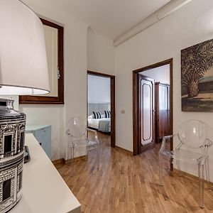 Maria Novella - Sweet Dreams In Florence