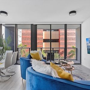 X- Lounge III With Vacaywood - High-Rise With Rooftop Pool & Panoramic City Views