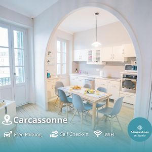Appartement à 3 Chambres à Coucher aux Étages Supérieurs
