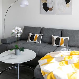Appartement à 2 Chambres à Coucher