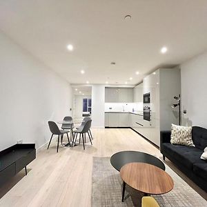 Appartement à 2 Chambres à Coucher