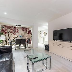 Appartement à 2 Chambres à Coucher