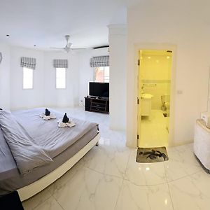 Villa à 3 Chambres à Coucher