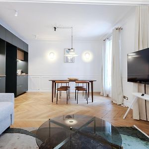 Appartement à 2 Chambres à Coucher