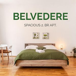 Appartement à 2 Chambres à Coucher