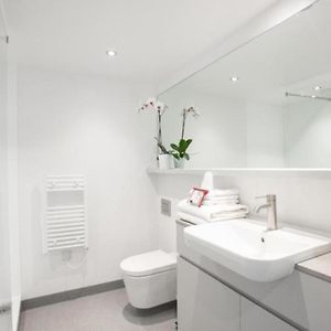 Private Bathroom Single Room