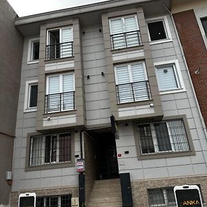 Appartement à 2 Chambres à Coucher