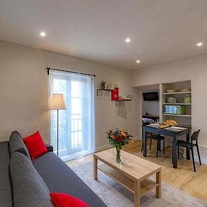 Appartement à 2 Chambres à Coucher