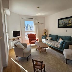 Appartement à 2 Chambres à Coucher