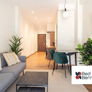 Ako12 - New, Stylish, Bright, Nice Balcony