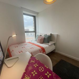 Central London, Private Room