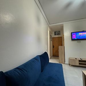 Appartement à 2 Chambres à Coucher