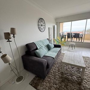 Appartement à 2 Chambres à Coucher