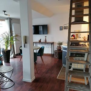 Appartement à 2 Chambres à Coucher